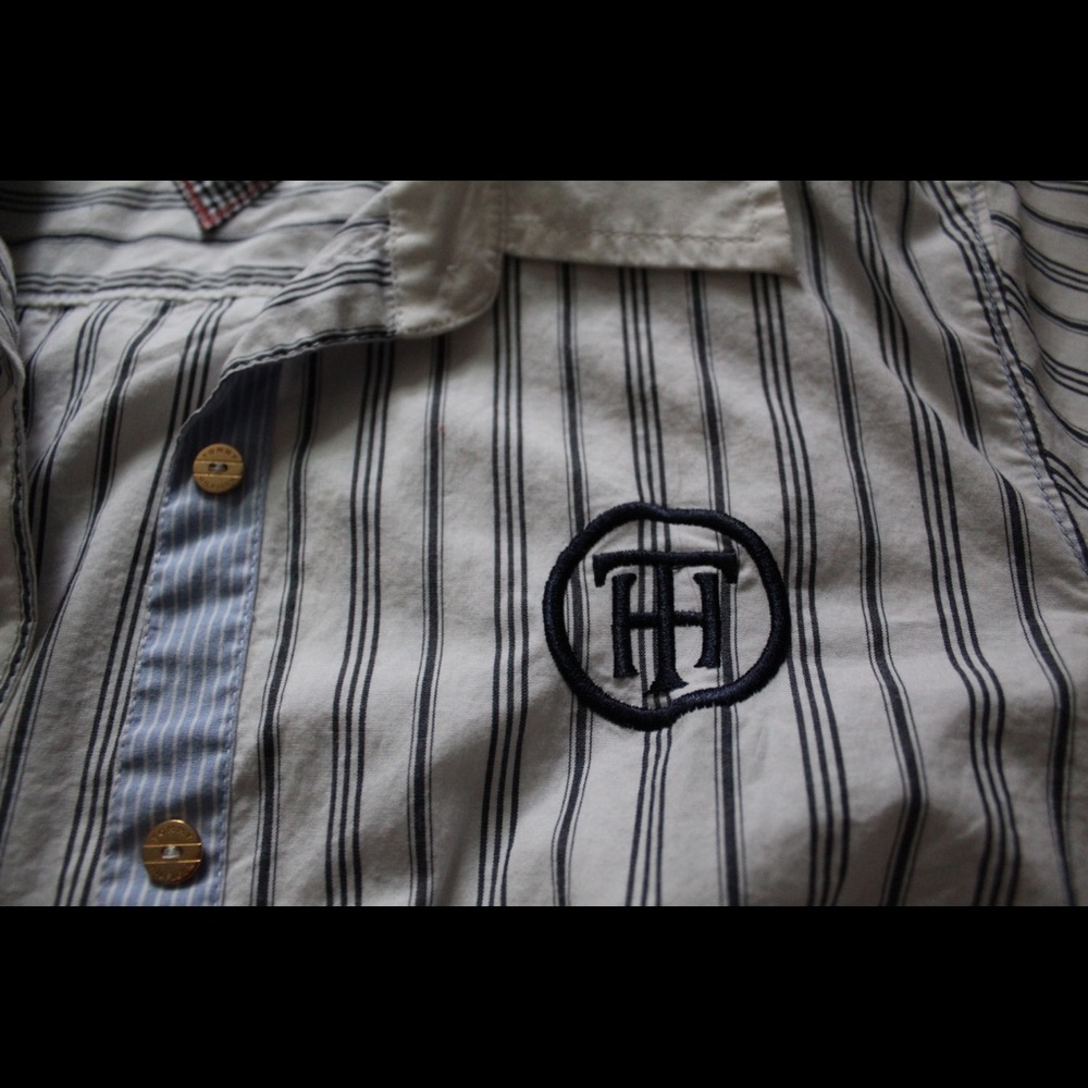 Tommy Hilfiger Button Up